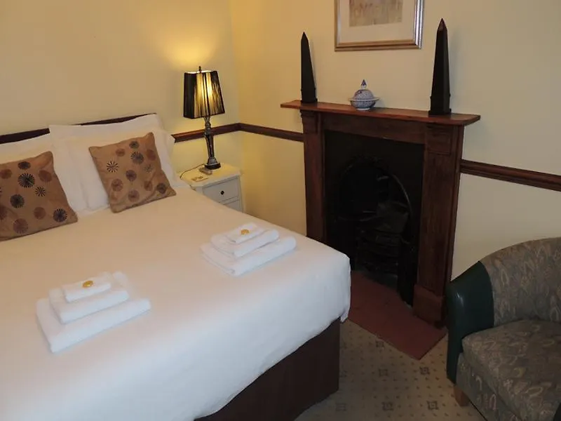 The White House By Bodacious! Swansea Guest house