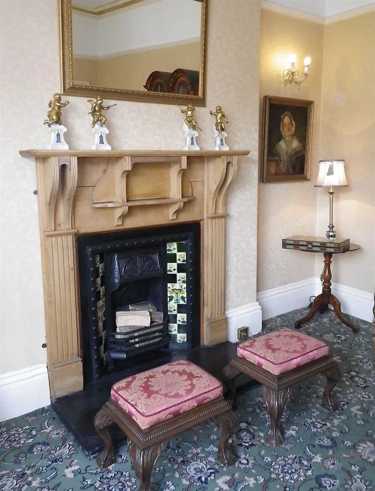 Guest house The White House By Bodacious! Swansea