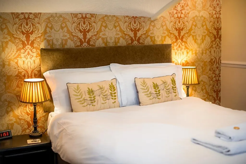 The White House By Bodacious! Swansea Guest house