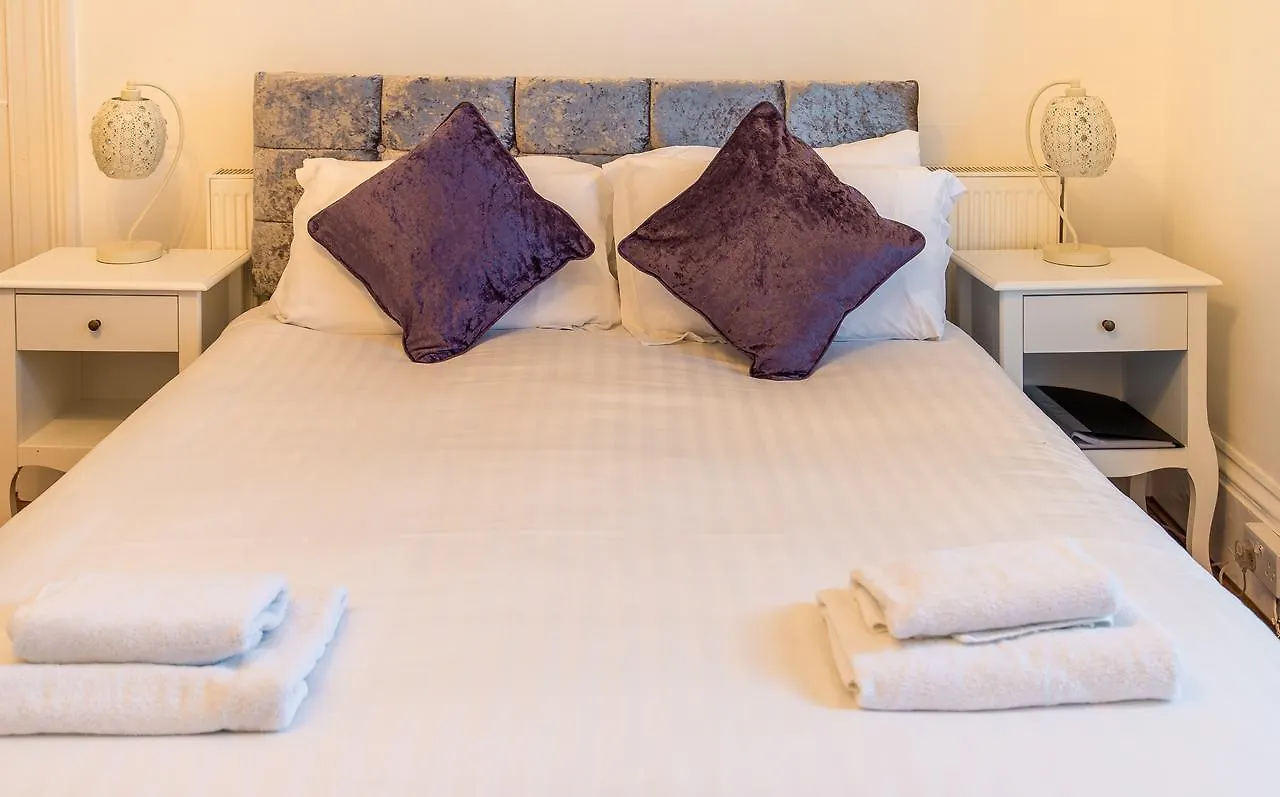 Guest house The White House By Bodacious! Swansea